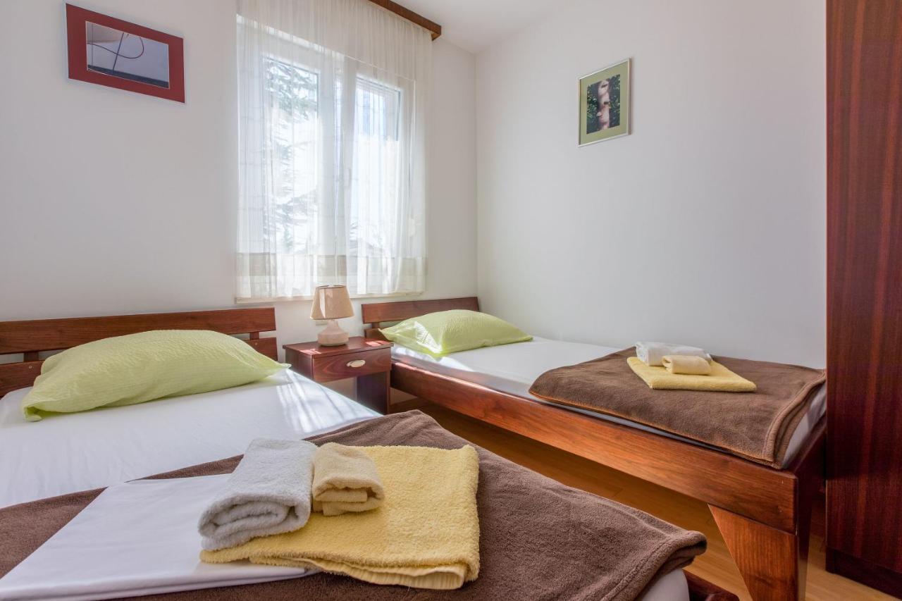 Apartments Robic Selce Kültér fotó