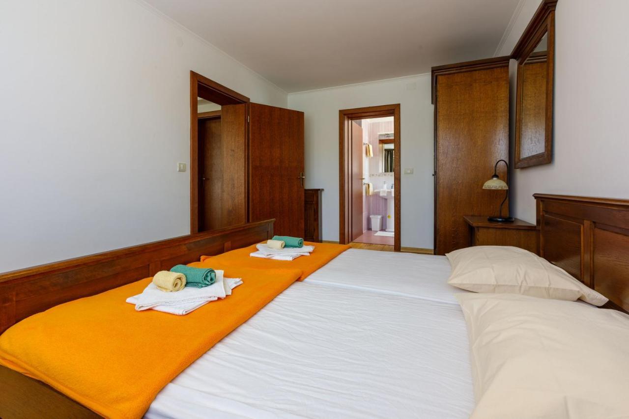 Apartments Robic Selce Kültér fotó