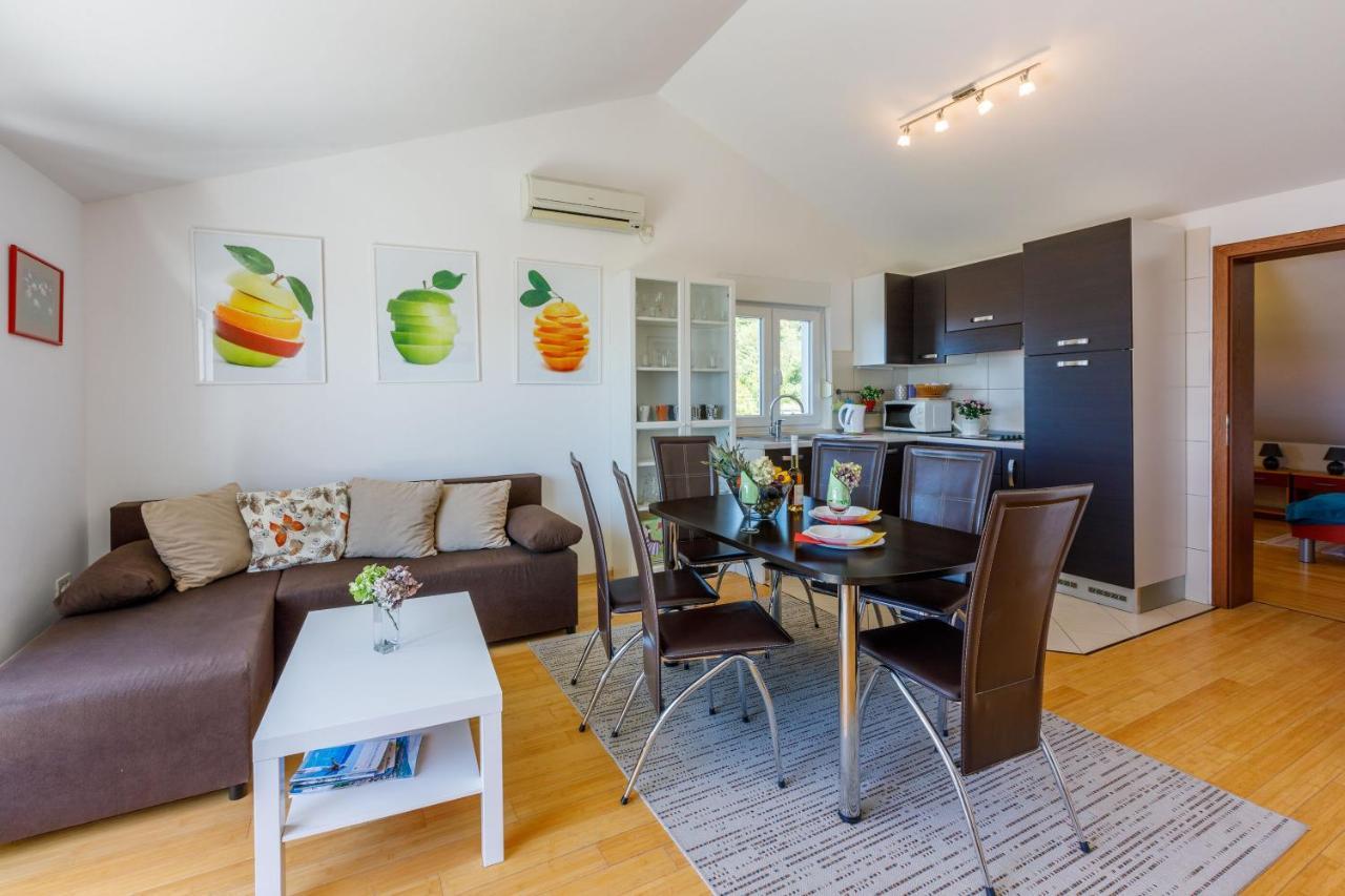 Apartments Robic Selce Kültér fotó