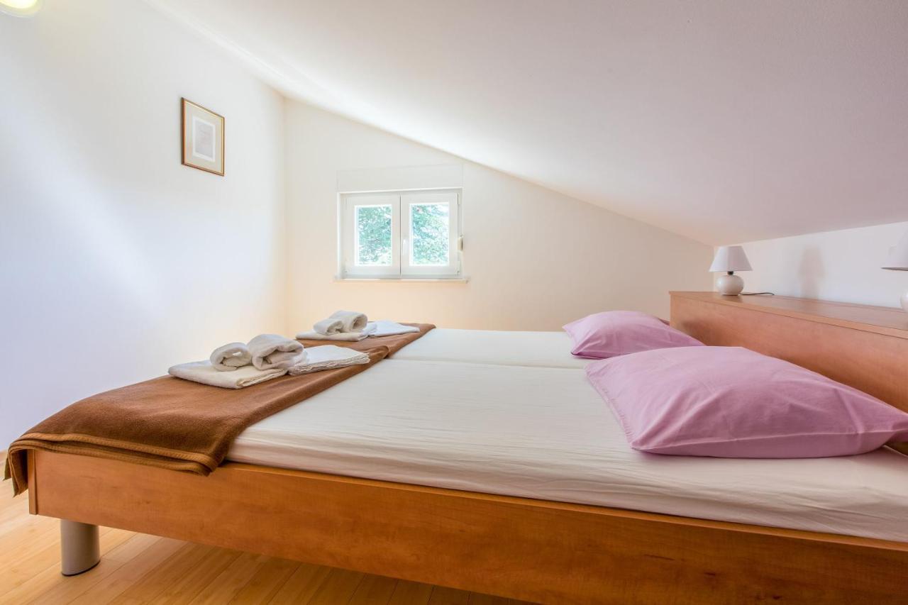 Apartments Robic Selce Kültér fotó